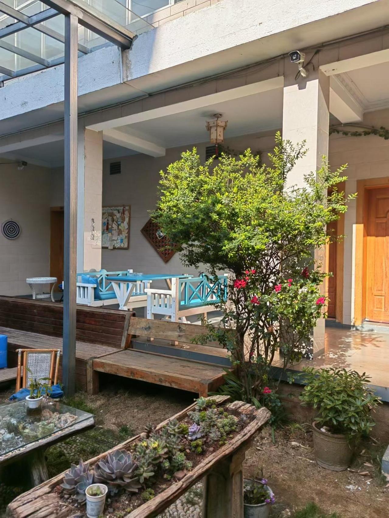 Lijiang Adventure Inn Exterior foto